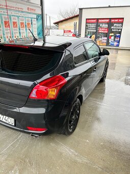 KIA Ceed trojdverák - 4