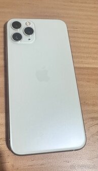 Predám dva iPhony: 11 Pro a 13 - 4