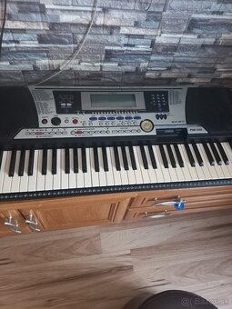 Yamaha psr 550 - 4
