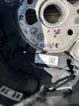 Audi 4-ramenný volant - 4