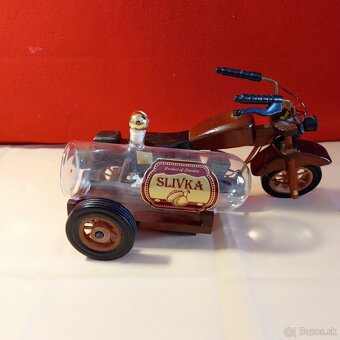 drevený model motorky s fľaškou - 4
