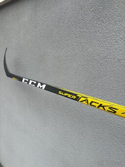 CCM SUPERTACKS AS2 Pro 70/29 - 4