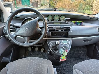 Predám Peuget 807 2.2 94 kW - 4