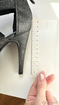 SMH, čierne sandále na opätku, 38, 10,5 cm, trblietavé - 4