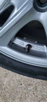 Predám alu disky 4x100 R14+ pneu - 4