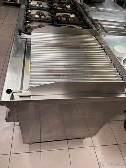 Plynový lávový grill - 4