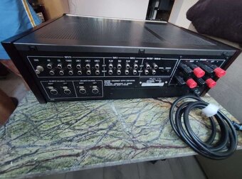 Accuphase E-305 high end zosilňovač - 4