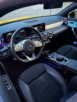 Mercedes Benz - 4