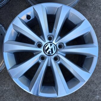ORIGINÁL VW HLINÍKOVÉ DISKY 5x112 R16 - 4