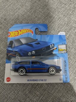 Hot Wheels autíčka - staré klasiky - 4