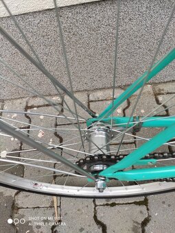 Ponúkam tieto 2 dámske bicykle - 4