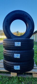 Predám nákladné pneu 265/70 R19,5 - 4
