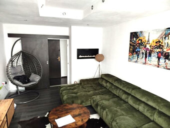 Priestranný 3-izbový byt (64 m²) s loggiou – ideálne bývanie - 4