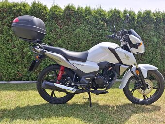 Honda cb125 f - 4
