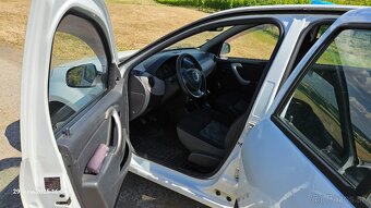 Predám Dacia Sandero Hatchback r. 2009 - 4