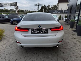 BMW Rad 3 320d mHEV x-Drive A/T Luxury line SK ŠPZ - 4