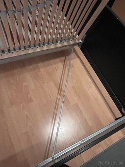 Drevená IKeA manželská posteľ - 4