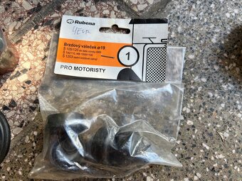 Budíky Škoda veterán - 4