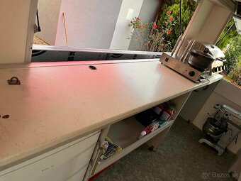 Bufet pojazdná predajňa - 4