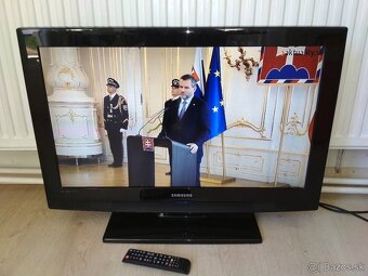 Televízor Samsung LE32B350, uhlopriečka 82cm - 4