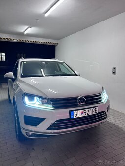 Volkswagen Touareg 3.0 TDI V6/TOP STAV - 4