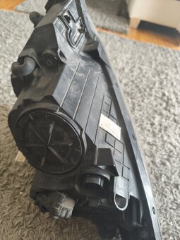 Predám svetlo na Hyundai i40 - 4