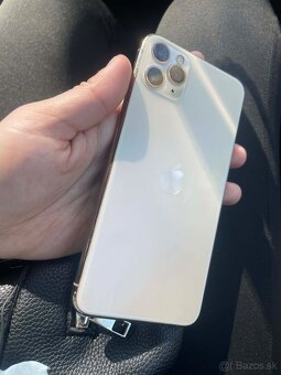 Predám IPhone 11 Pro max 64GB - 4