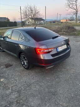 Predám škoda super b - 4