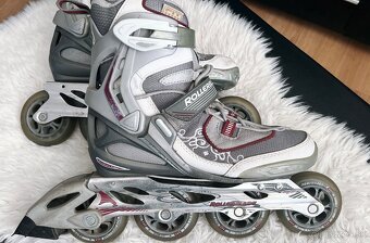Kolieskové korčule značka Rollerblade Veľkosť 38,5 - 4