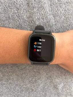 Garmin VENU SQ - 4