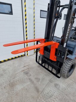 VZV Toyota 02-FD25, 2500kg, otoč, pozicionér, dizel - 4