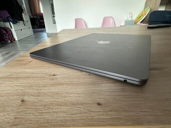 Macbook Air 15 M2 8/256 - 4