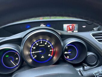 Honda Civic 9g sport - 4