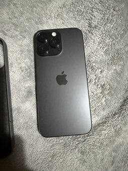 iPhone 16 Pro Max 256GB titanově černý - 4