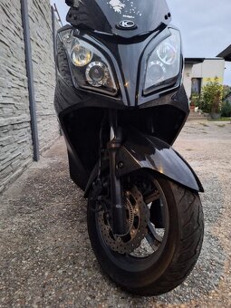 Kymco downtown 300i - 4