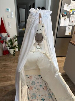 Kolíska pre bábätko s baldachýnom a mantinelom - 4