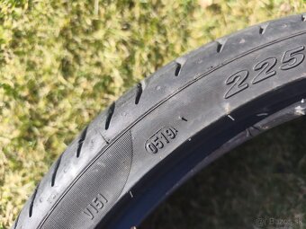 225/35 r19 pirelli - 4