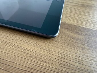 iPad 10.2 256 GB WiFi Vesmírne Sivý 2021 - 4