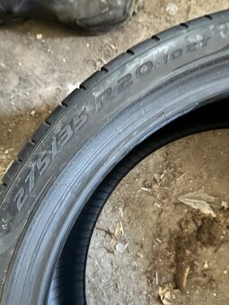 275/35R20 - 4