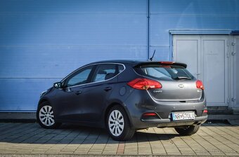 Kia Ceed 1.6 CRDi 81kW 2012 • 6 rýchlostí • Tempomat • - 4
