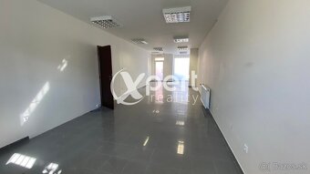 Na prenájom obch. priestor na ul.Komenského v DS - 62m2 - 4