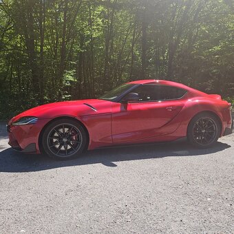 Toyota Supra GR - 4