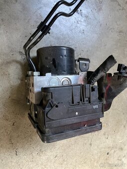 rozpredam volvo xc60 I 2008-2016 motor D5244T17 - 4
