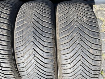 Celorocne 205/60 r16 - 4