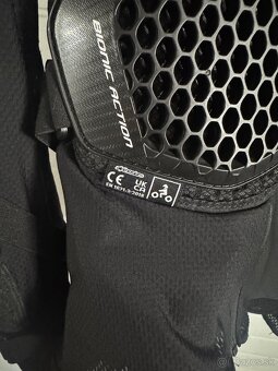 Chránič tela Alpinestars Bionic Action 2 - 4