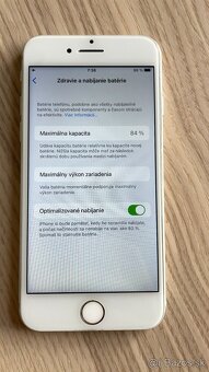 Apple iPhone 8 biely, 64 GB + extra tvrdené sklo - 4
