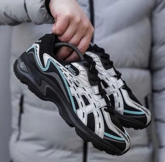 Asics Gel-Preleus Black/White - 4