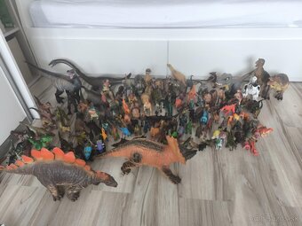 Dinosaury - 4