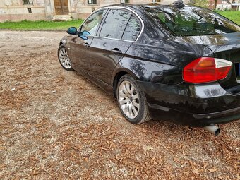 BMW 320D E90 - 4