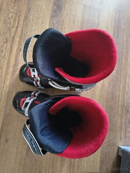 Lyžiarky FISCHER 44 / 9 / 28,5 - 4